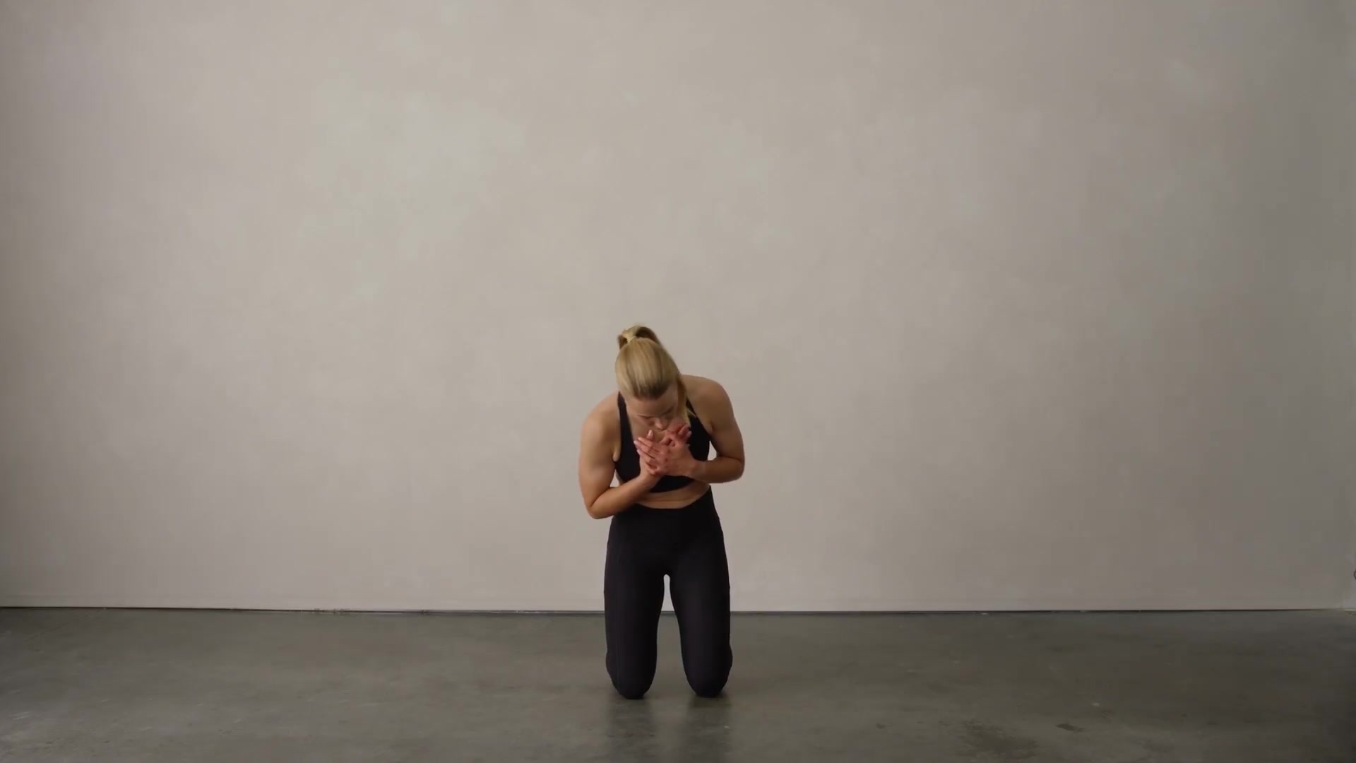 Kneeling Rotation Tall Kneeling Thoracic Spine Joint Rotations - Video, Instructions ...